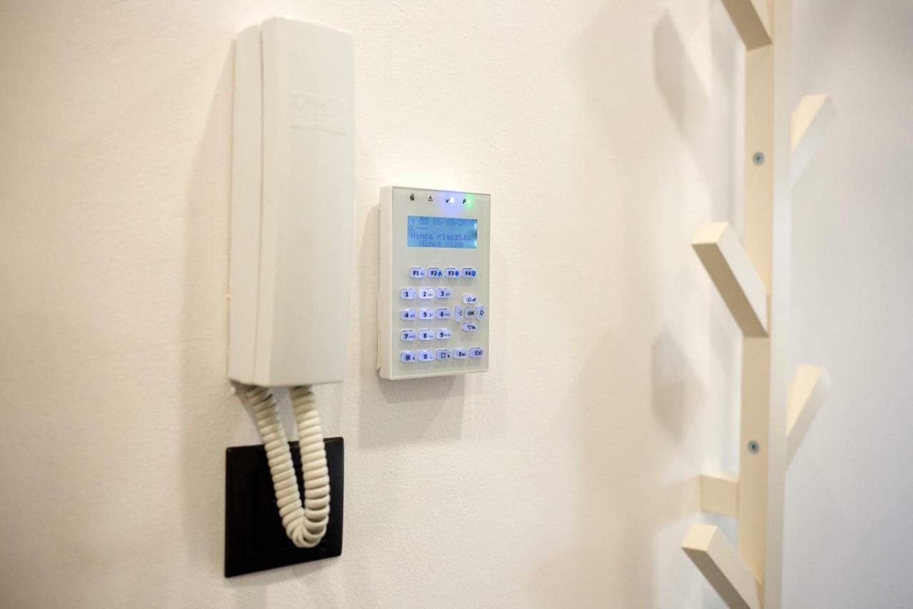 Res Apartman 埃格尔 外观 照片